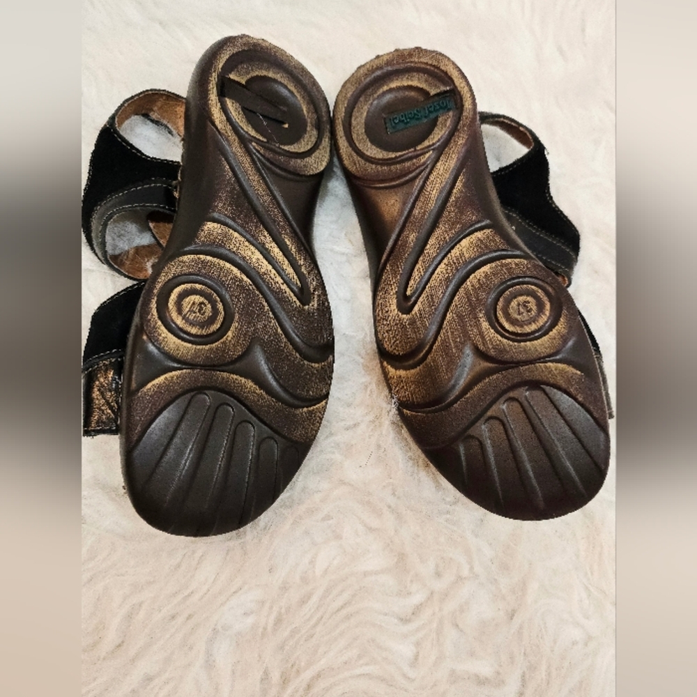 🔥US Size 6 .5 FLASH SALE! Lot of 5 Assorted Women's Shoes – Comfort & Style! - Picture 12 of 16